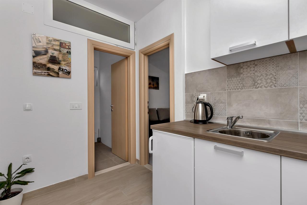 Apartmani Leona Makarska Exterior foto